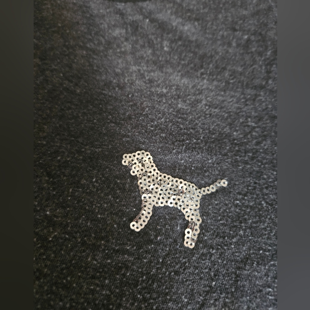 PINK Victoria's Secret Tee with Sequin Logo Tag - Picture 3 of 5